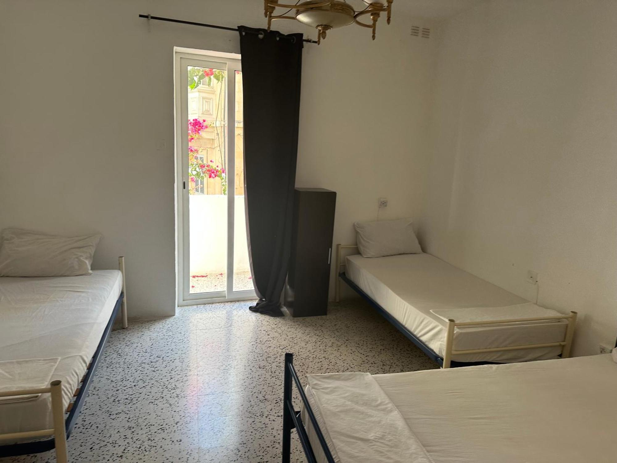 Ave Maria Guest House Saint Julian's Екстер'єр фото